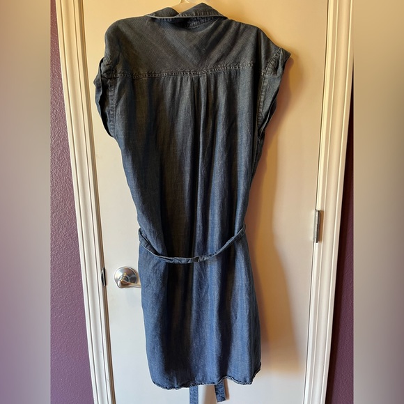 Gap Chambray blue button dress - Picture 2 of 4